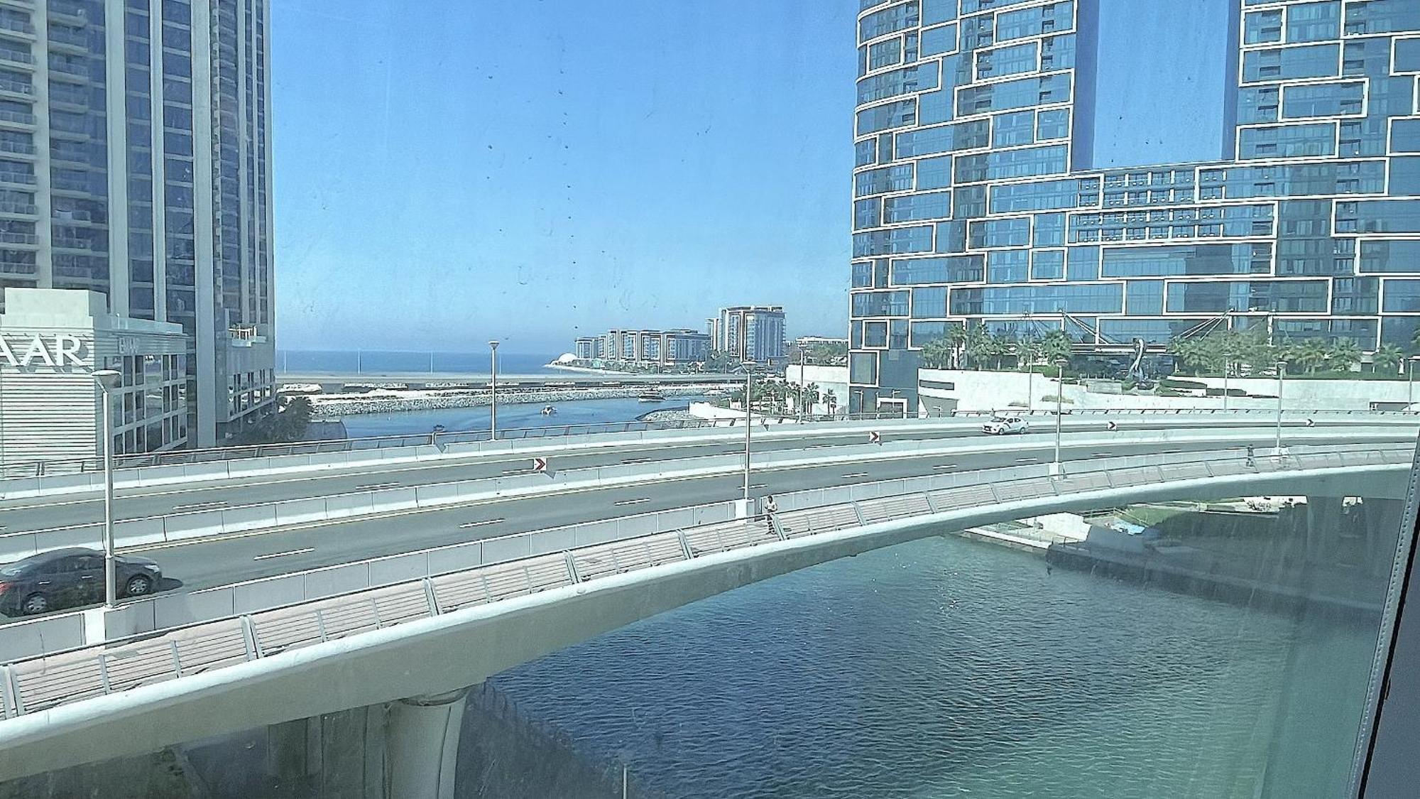 Bright & Cozy 1 Bedroom Canal View In Marina Appartement Dubaï