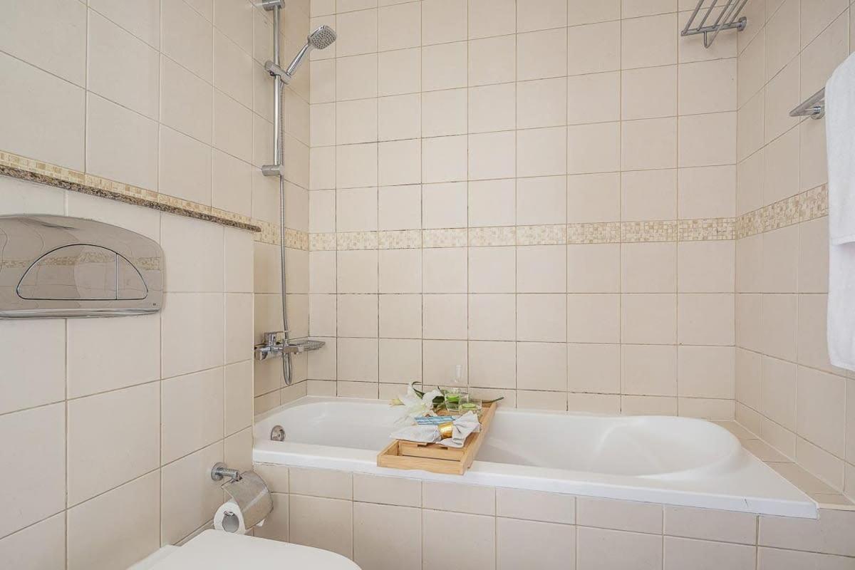 Frank Porter - Bay Appartement *