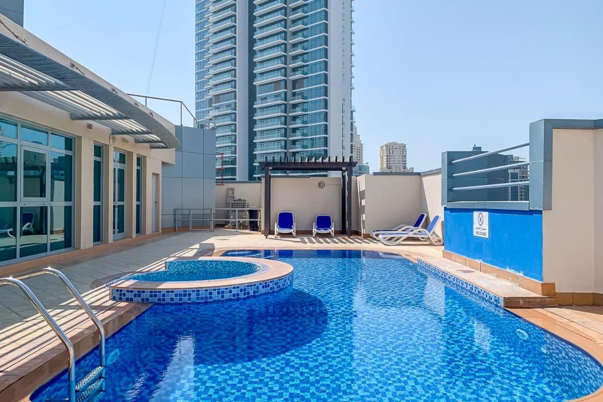 Frank Porter - Marina Tower B Apartament