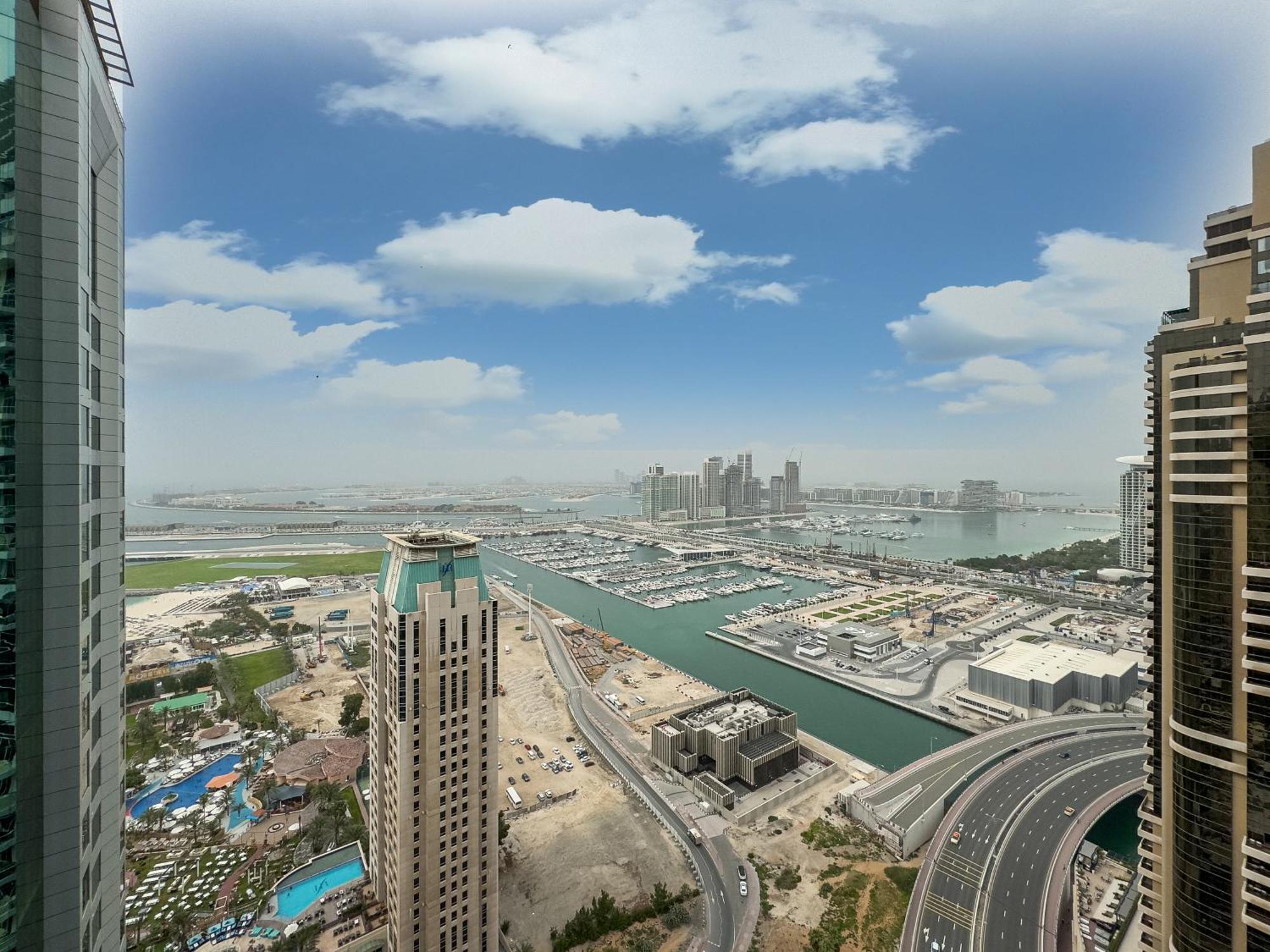 Marina & Palm View - High Floor 2br Near Jbr Apartemen Dubai