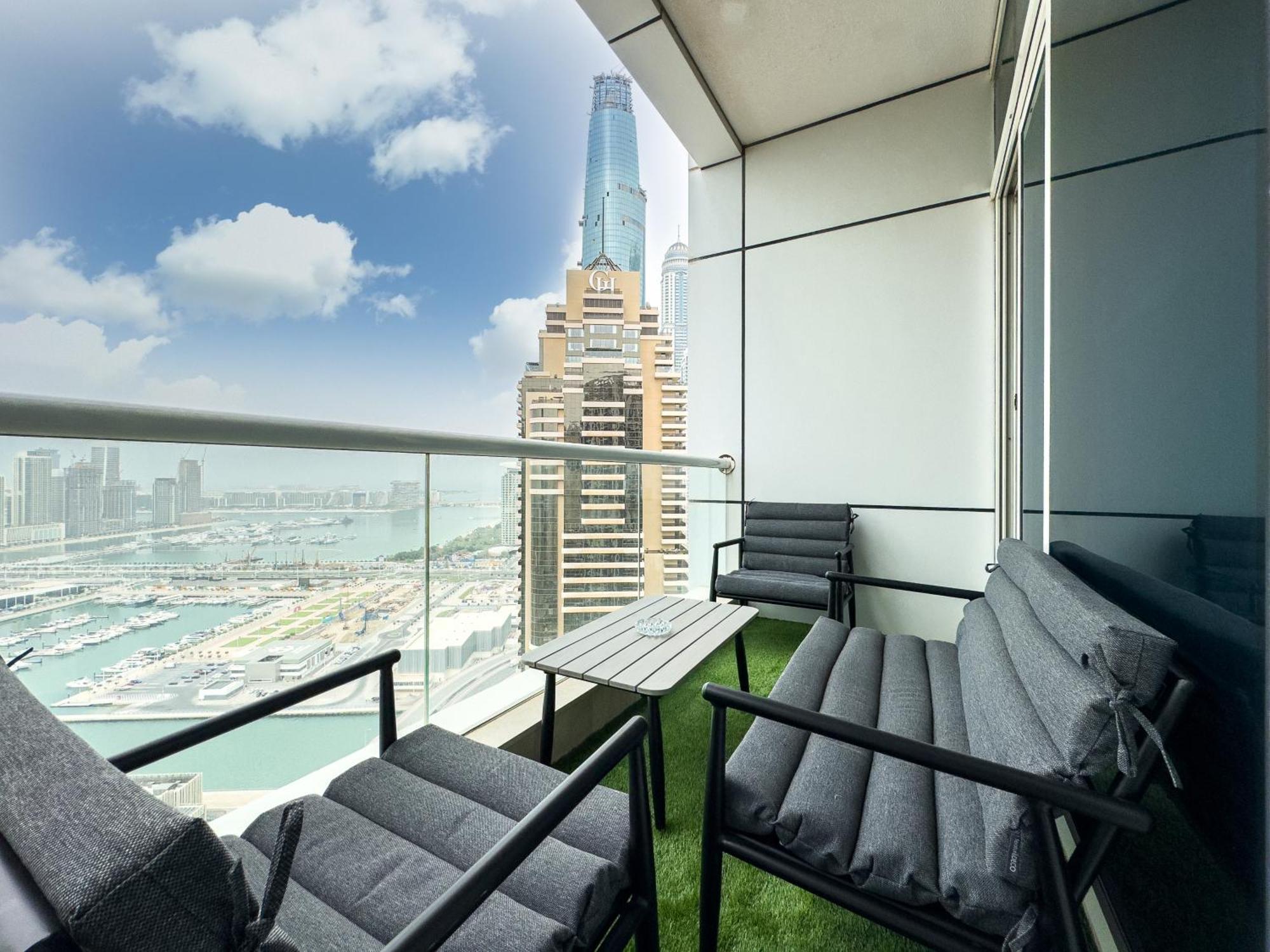 Marina & Palm View - High Floor 2br Near Jbr Apartemen Dubai
