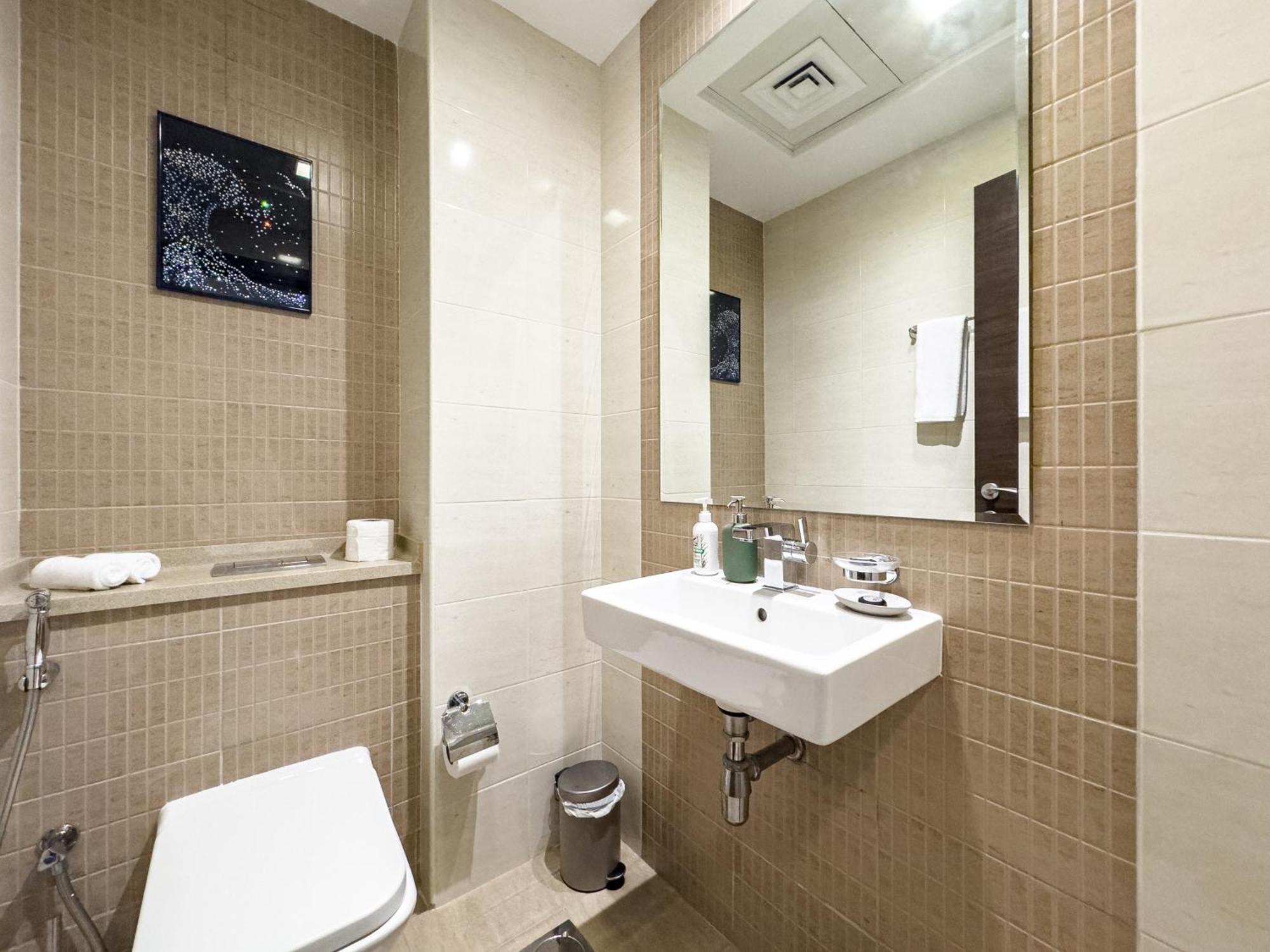 Marina & Palm View - High Floor 2br Near Jbr Apartemen Dubai