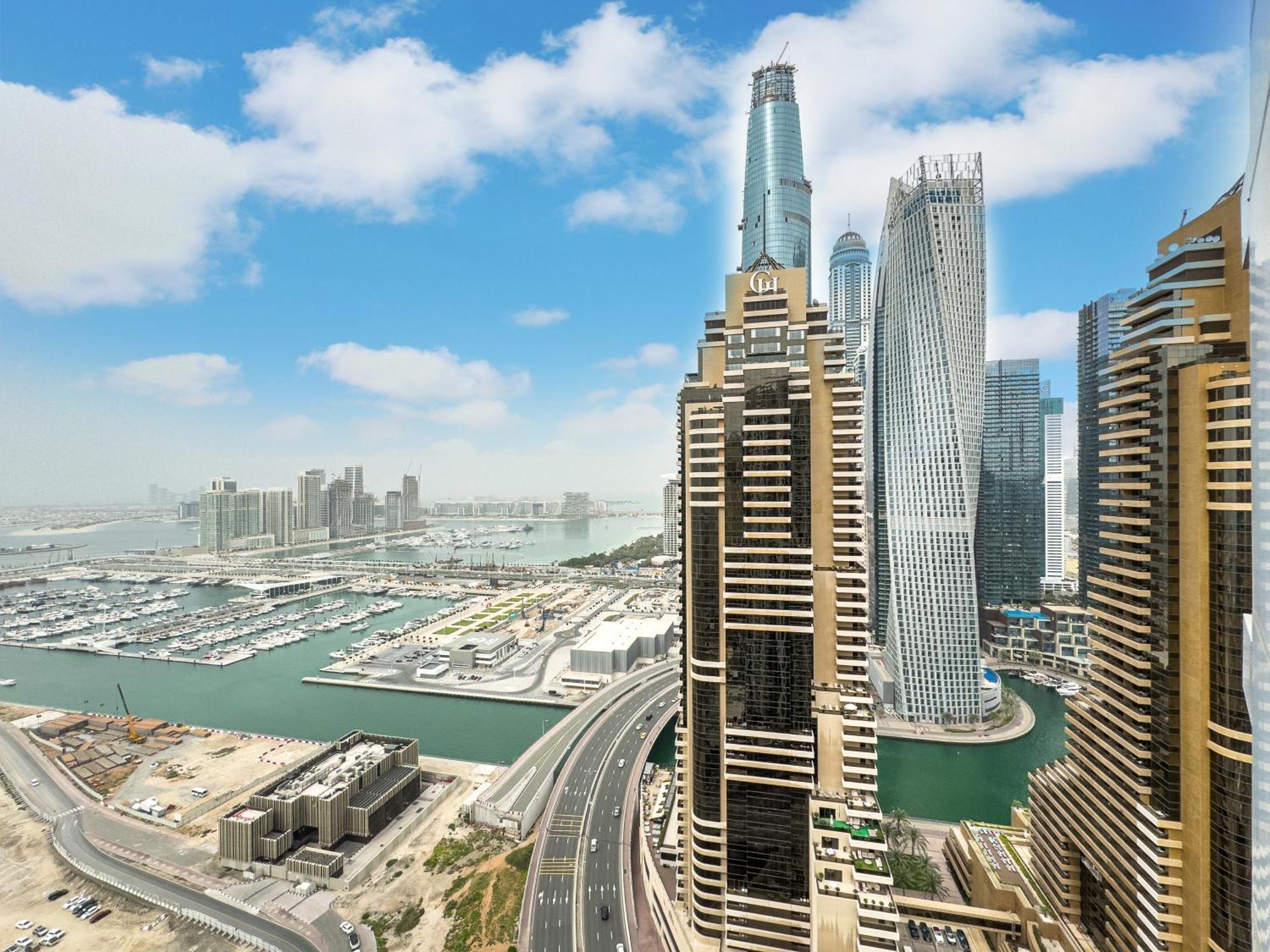 Marina & Palm View - High Floor 2br Near Jbr Apartemen *