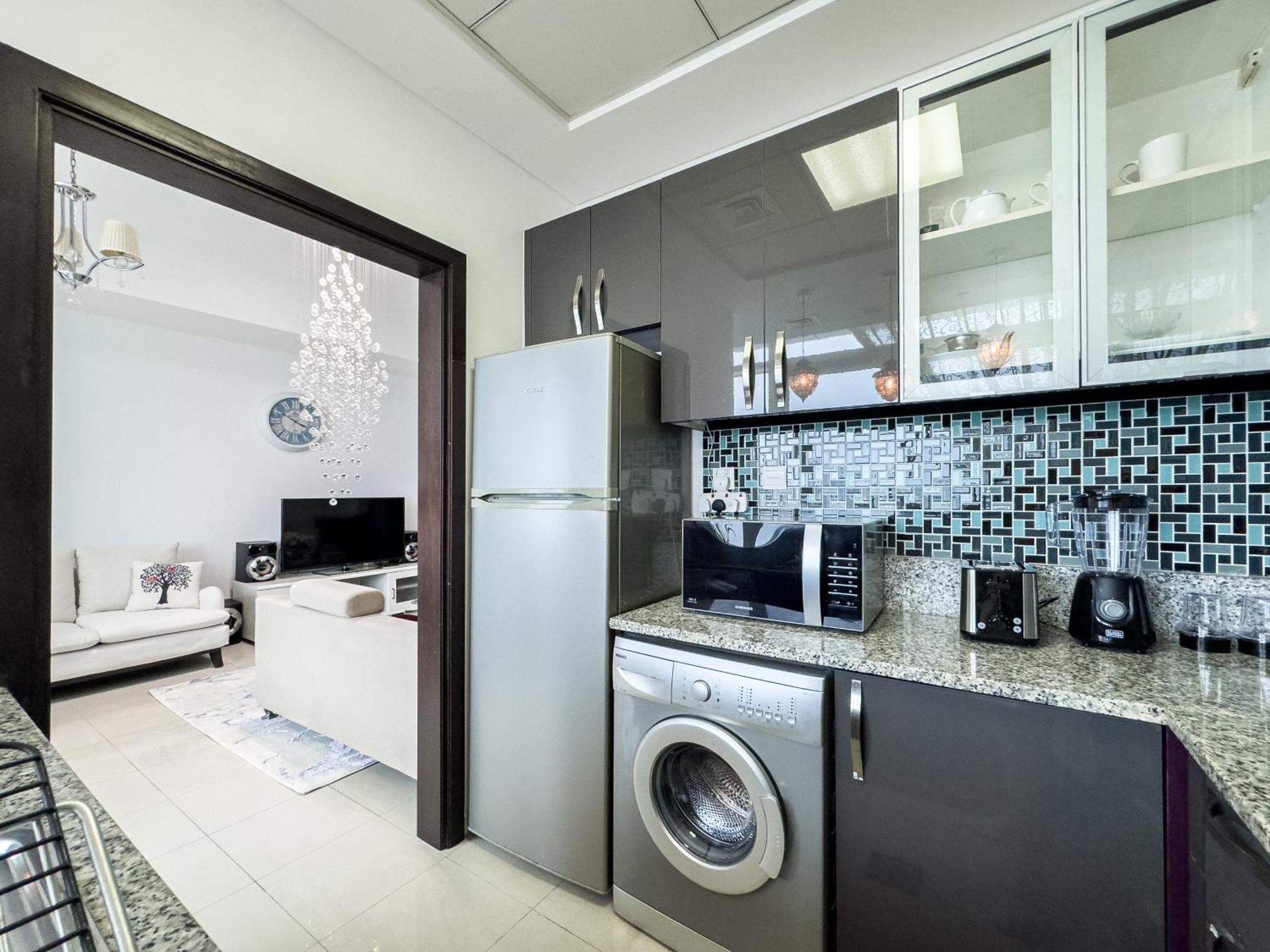Marina & Palm View - High Floor 2br Near Jbr Apartemen Dubai