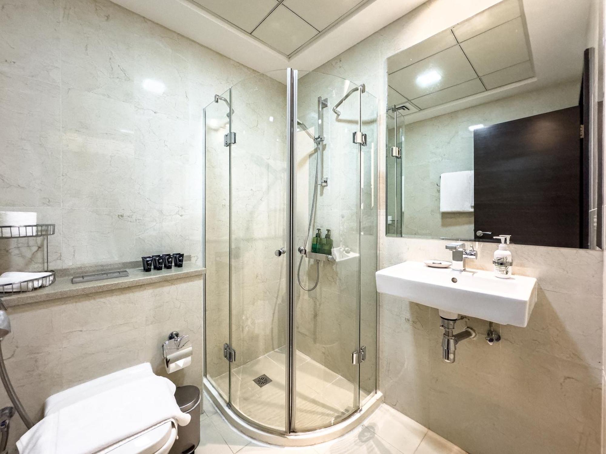 Marina & Palm View - High Floor 2br Near Jbr Apartemen Dubai