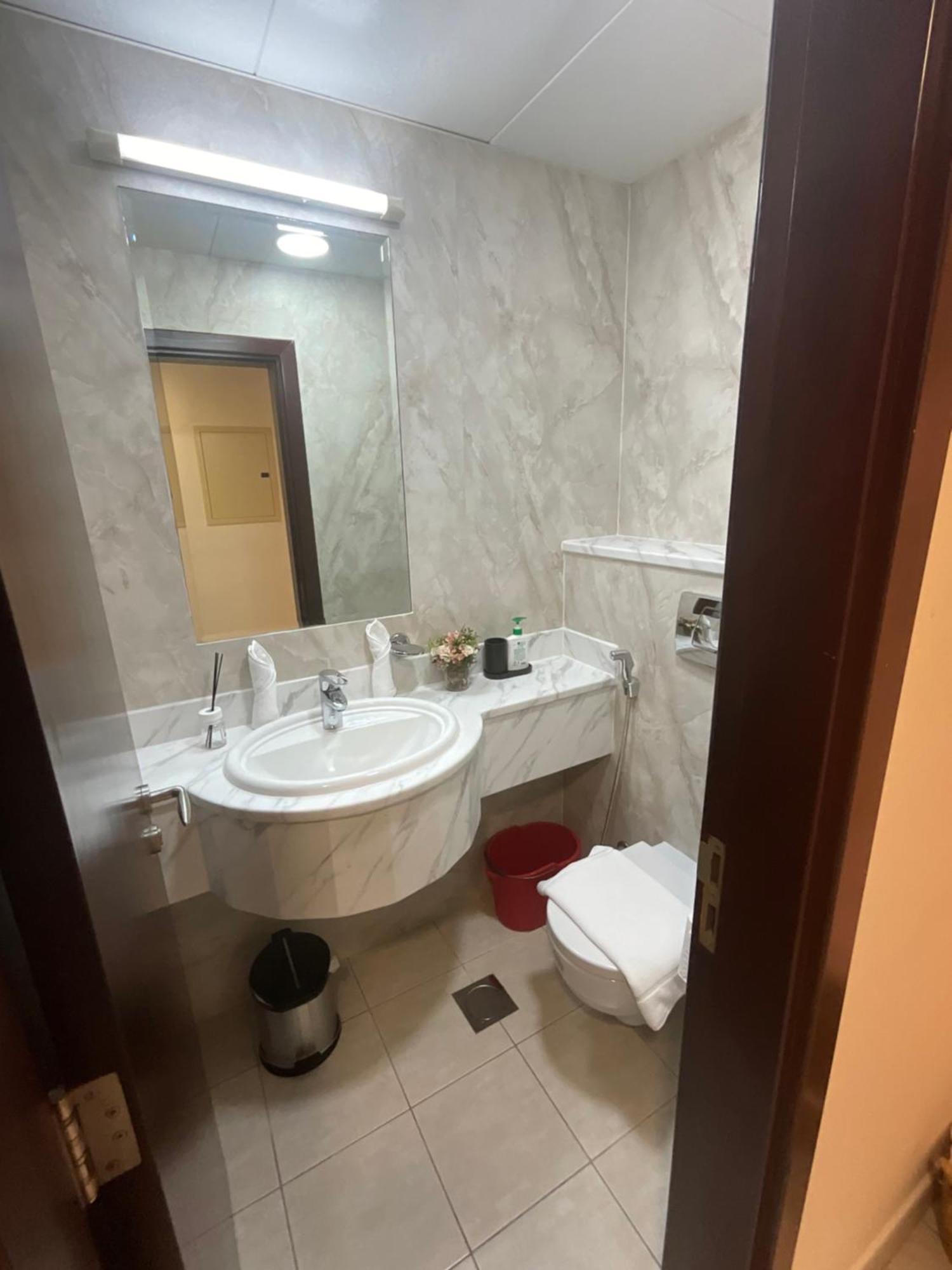 Apartamento 50 Percent Offer ! Iconic Princess Tower ! 64th Floor ! Sea View & Marina Walk View ! 3min To Marina Beach & Tram ! Spacious