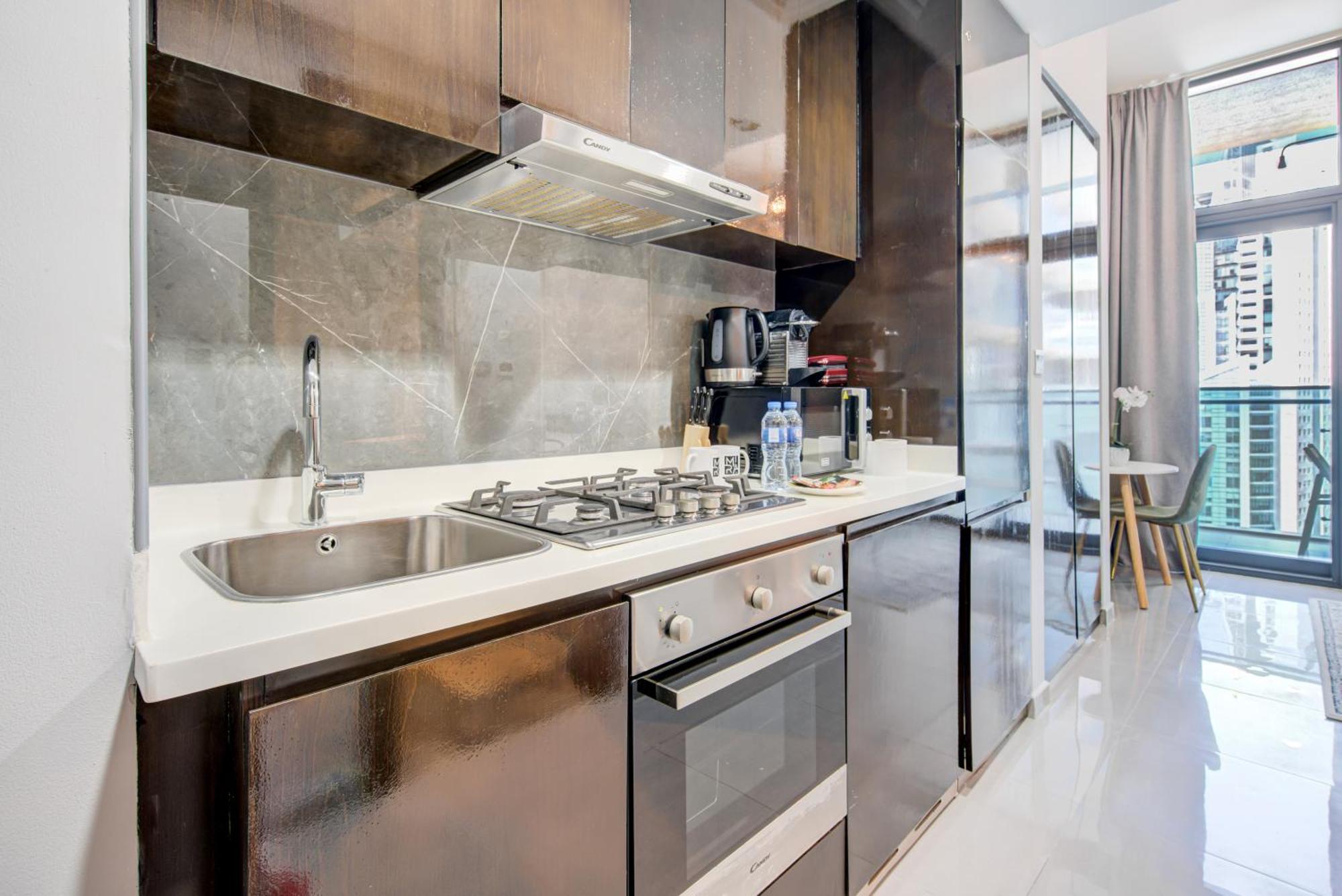 Mira Homes - Newly Furnished In Business Bay * Dubái