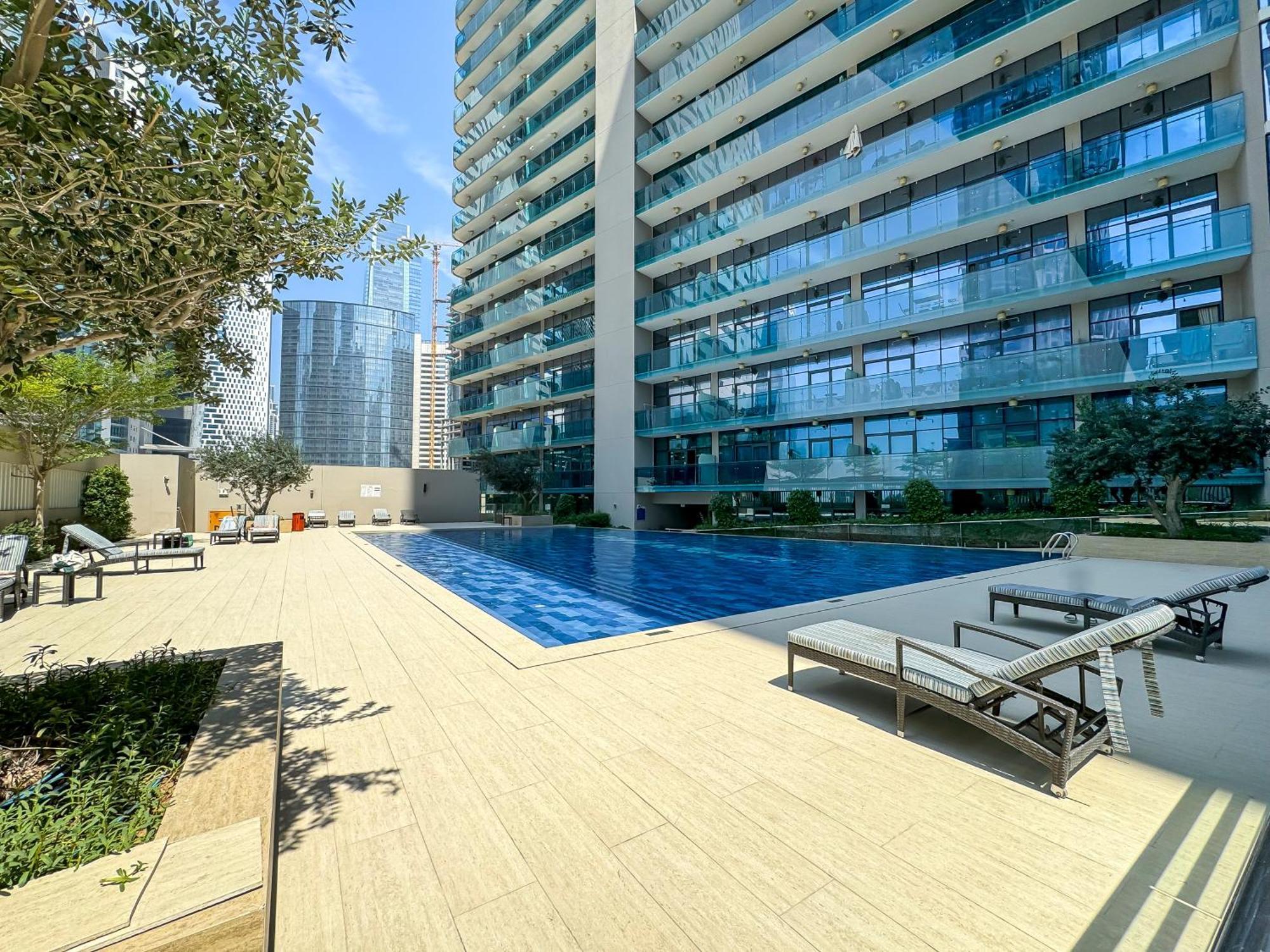 Apartamento Mira Homes - Newly Furnished In Business Bay