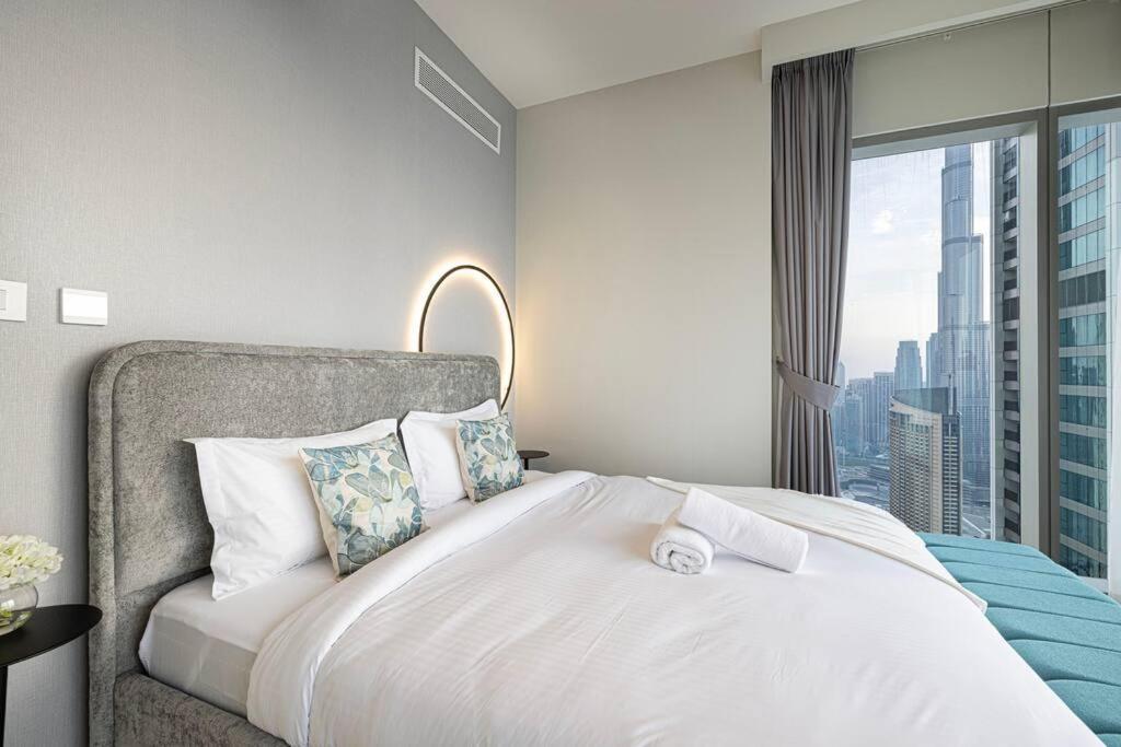 Magnificent - A Spacious 3 Bedroom With A Mesmerizing Burj Khalifa View Appartamento