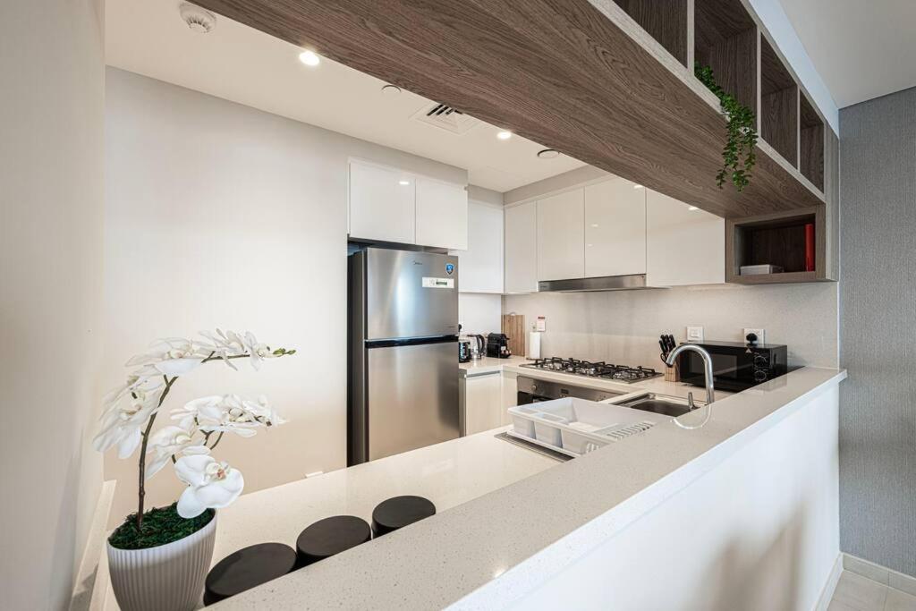 Magnificent - A Spacious 3 Bedroom With A Mesmerizing Burj Khalifa View *