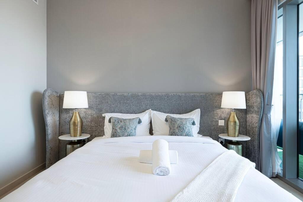 Appartamento Magnificent - A Spacious 3 Bedroom With A Mesmerizing Burj Khalifa View Dubai