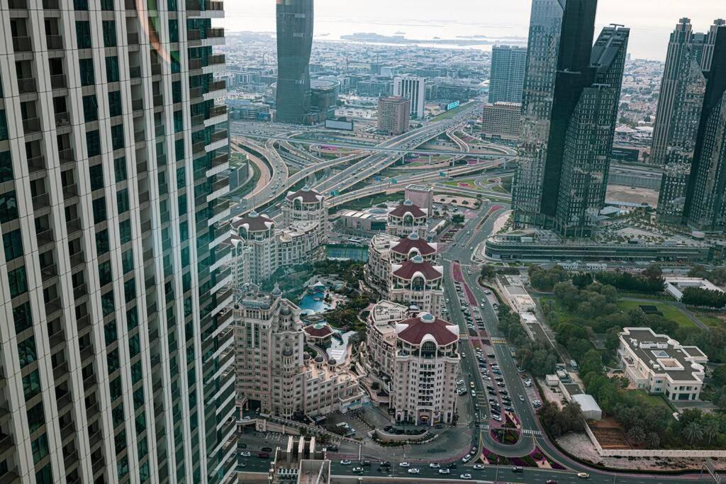 Appartamento Magnificent - A Spacious 3 Bedroom With A Mesmerizing Burj Khalifa View Dubai