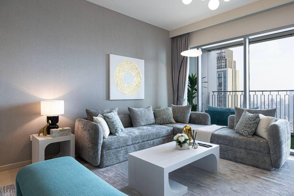 Magnificent - A Spacious 3 Bedroom With A Mesmerizing Burj Khalifa View * Dubai