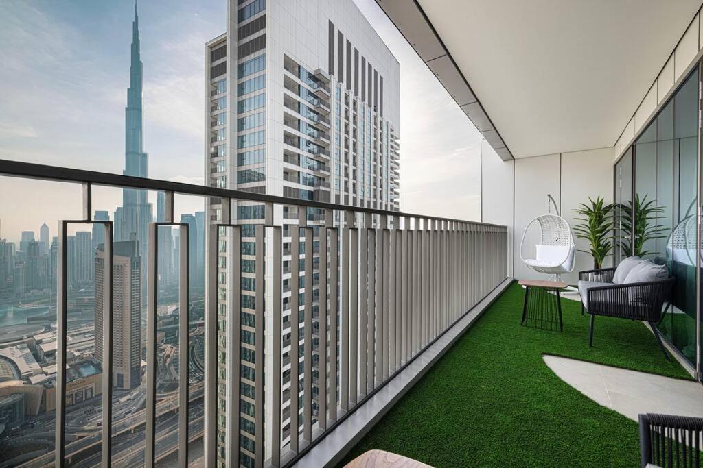 Magnificent - A Spacious 3 Bedroom With A Mesmerizing Burj Khalifa View *