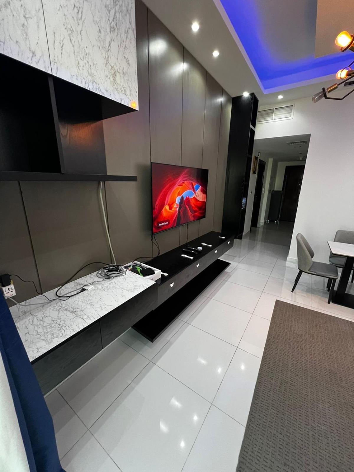 1bhk Serviced Luxury With Kids