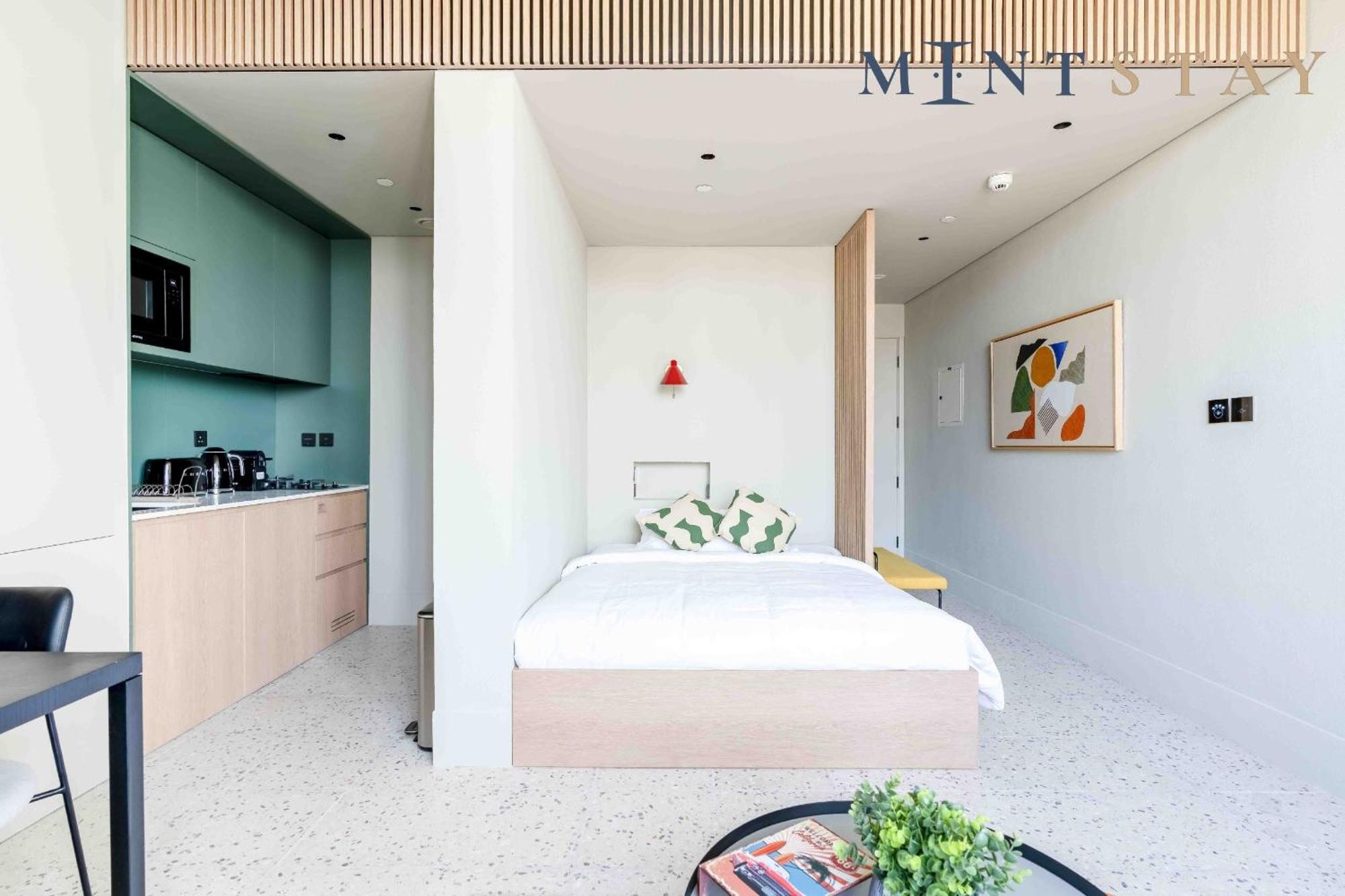 Apartemen Upside Living, Burj Khalifa View, Business Bay - Mint *