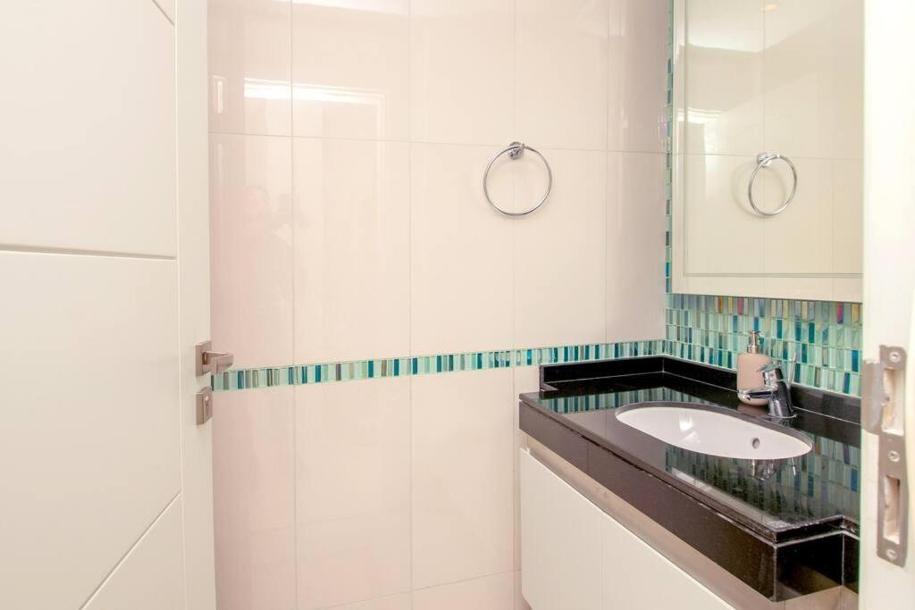 Damac Heights 3bdr Upgrade-high Floor With Seaview Appartement