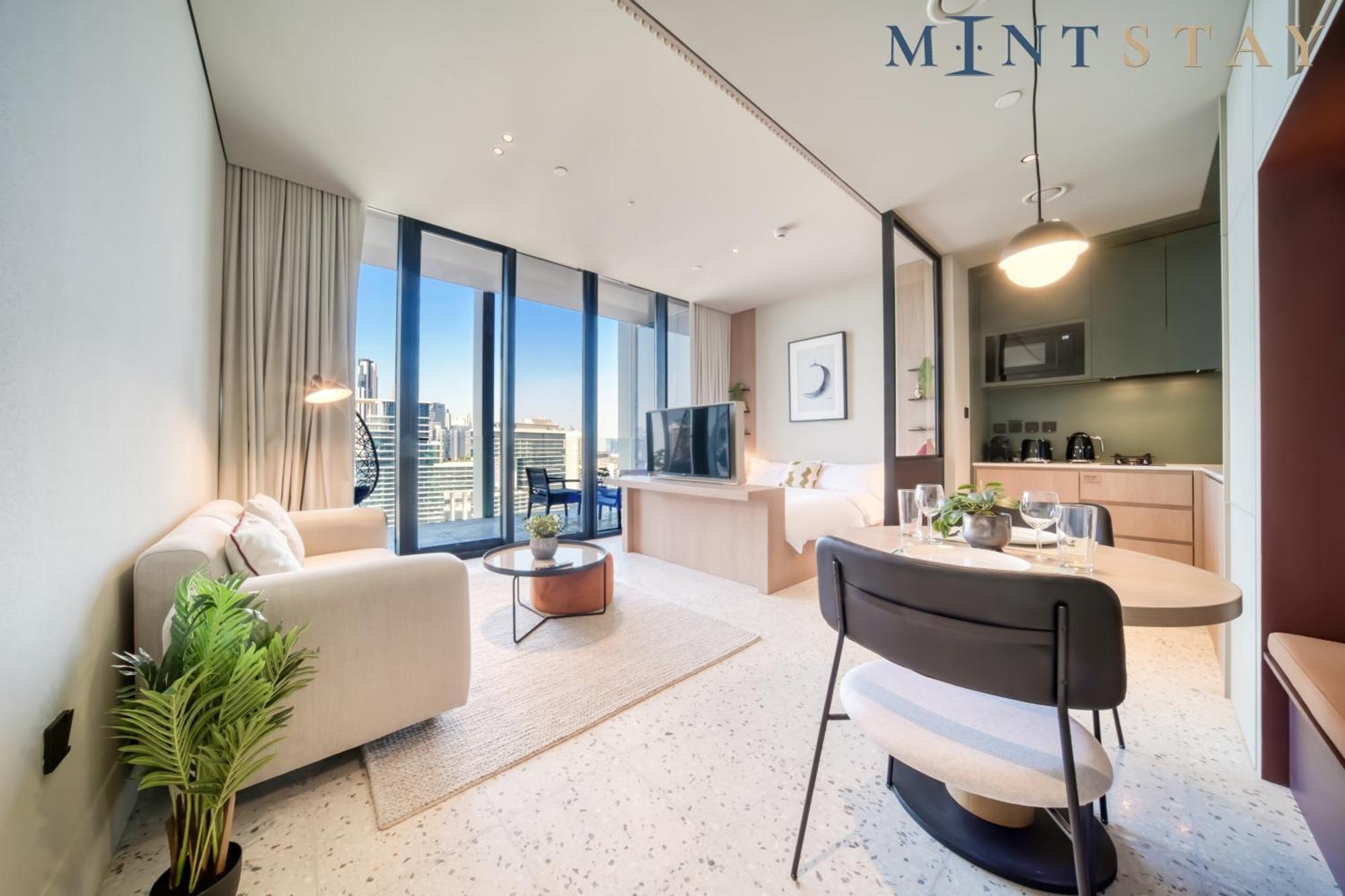 Apartemen Upside Living, Burj Khalifa View, Business Bay - Mint