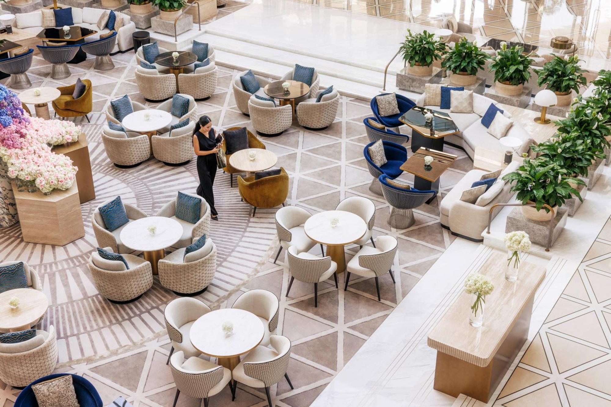Jumeirah Emirates Towers 5* Dubái