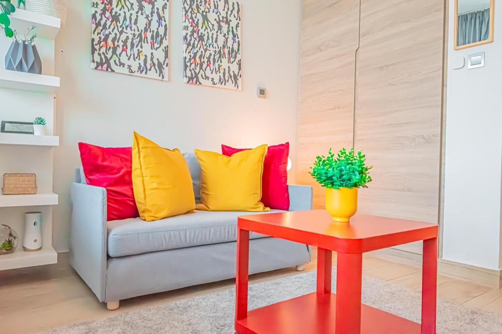 Apartment Cozy Marina Studio-walk To Beach, Shops & Dining Dubai