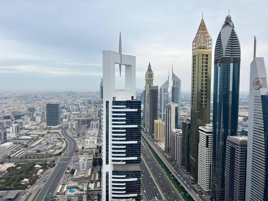 2br + Maid With Fantastic View Appartamento Dubai