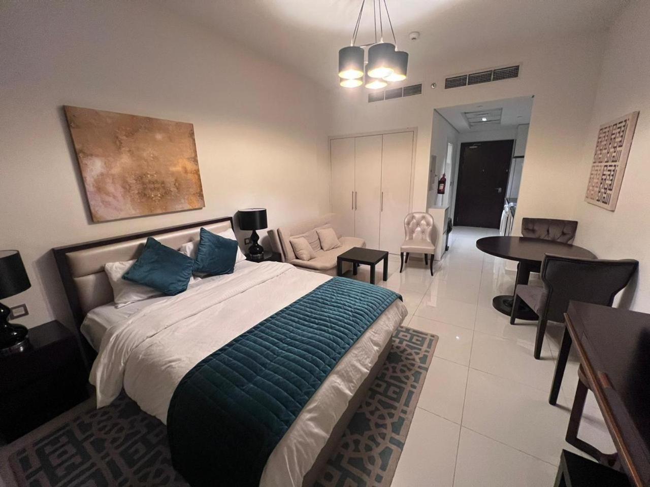 Appartement 38th Floor Luxe Studio In Jvc, Centrally Located, Swimming Pool & Gym, Must View *