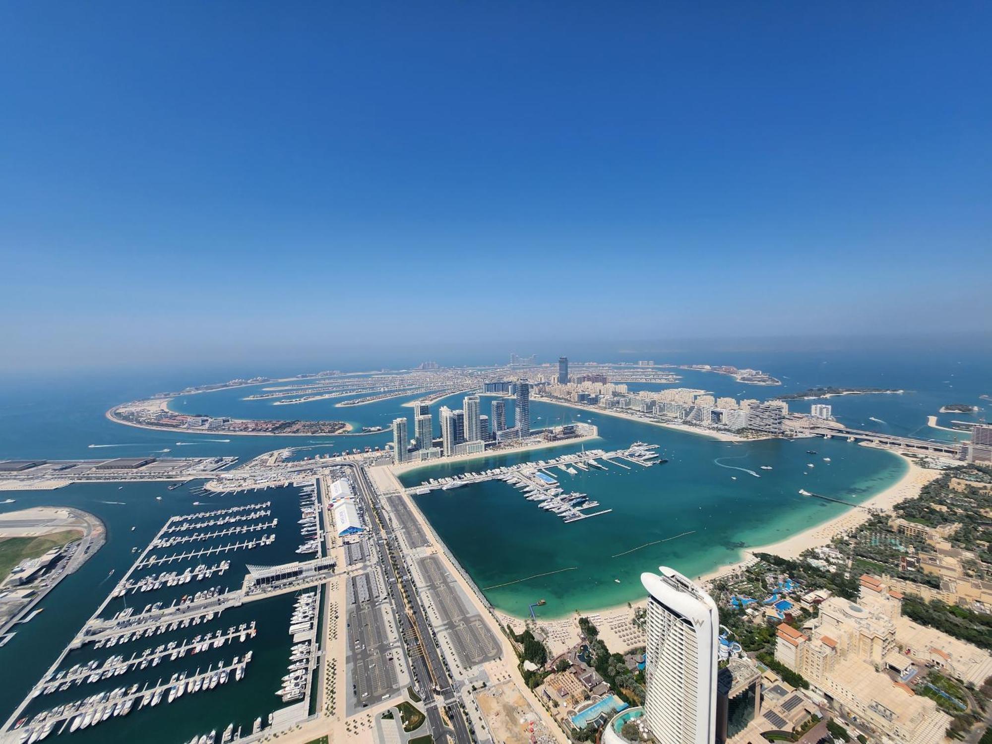 50 Percent Offer ! Iconic Princess Tower ! 64th Floor ! Sea View & Marina Walk View ! 3min To Marina Beach & Tram ! Spacious Apartamento *