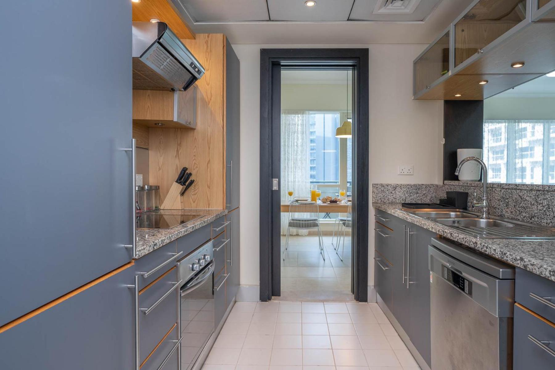 Spacious Living 1 Bedroom Marina Lejlighed