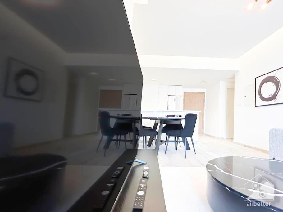 Luxurious 1bedroom Balcony & View Business Bay *