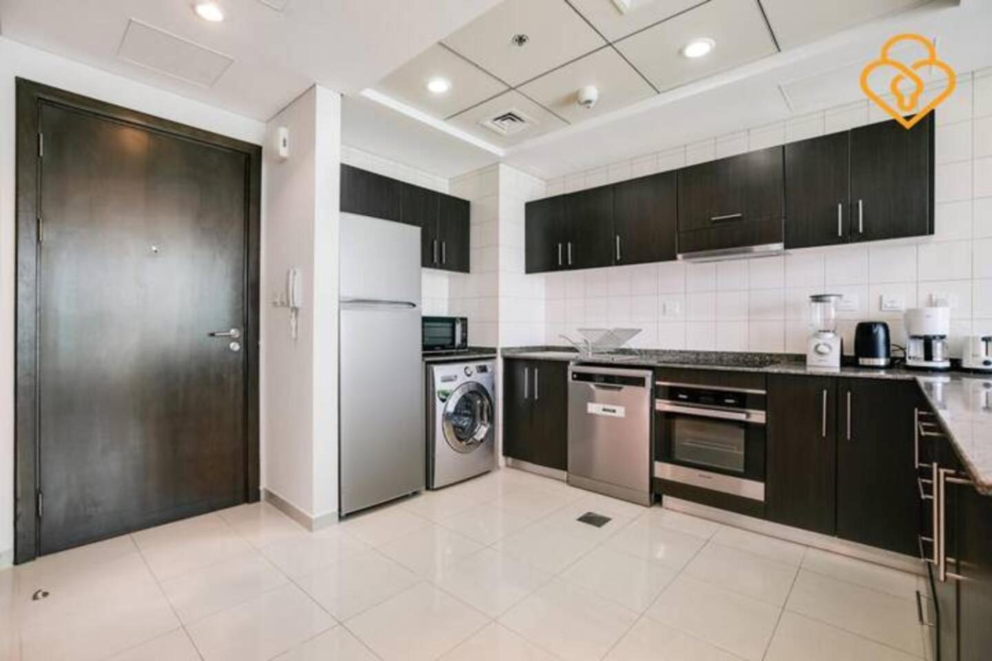 Luxurious 1 Bedroom In The Marina! Apartamento Dubái