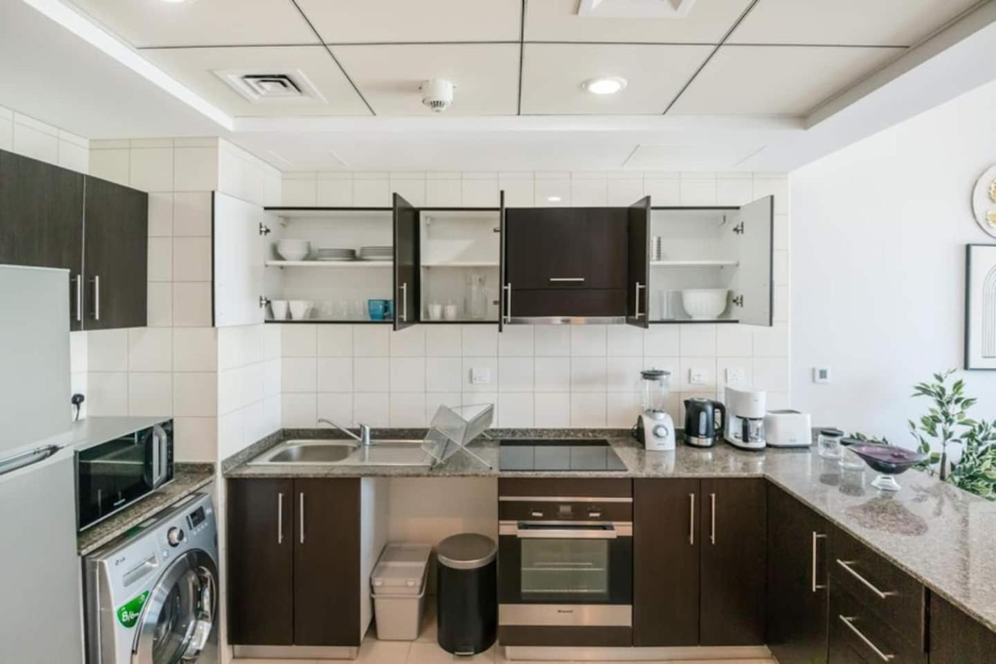 Luxurious 1 Bedroom In The Marina! * Dubái