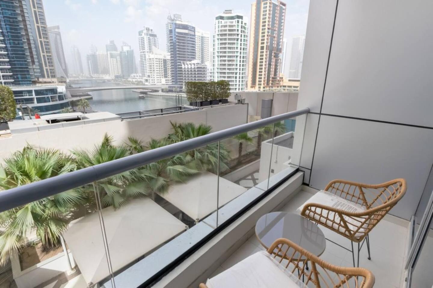 Luxurious 1 Bedroom In The Marina! Apartamento