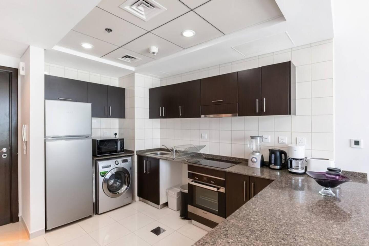 Luxurious 1 Bedroom In The Marina! Dubái