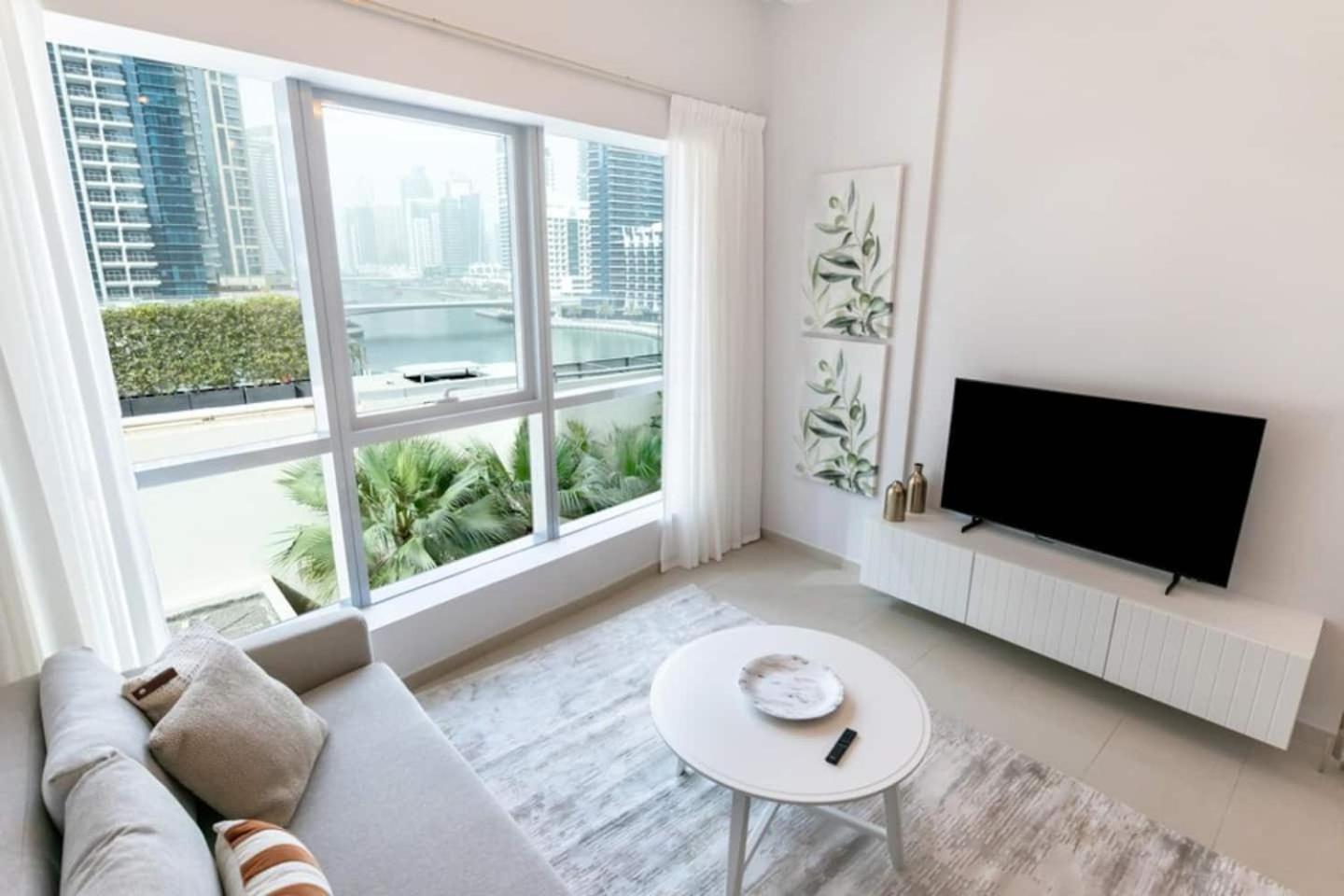 Luxurious 1 Bedroom In The Marina! Apartamento