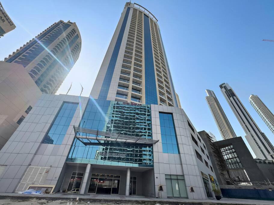 Renovated Next To Mall & Burj Khalifa Appartement