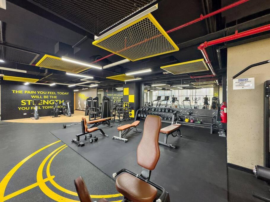 Renovated Next To Mall & Burj Khalifa * Dubai