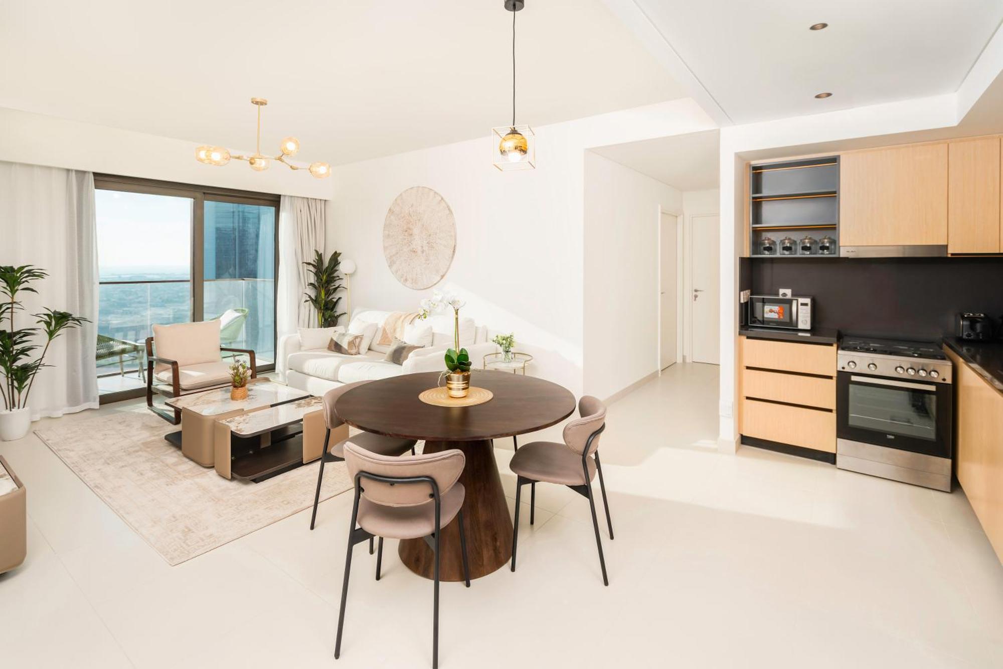 Prime Retreats @ Burj Crown By Emaar, Downtown Apartment *