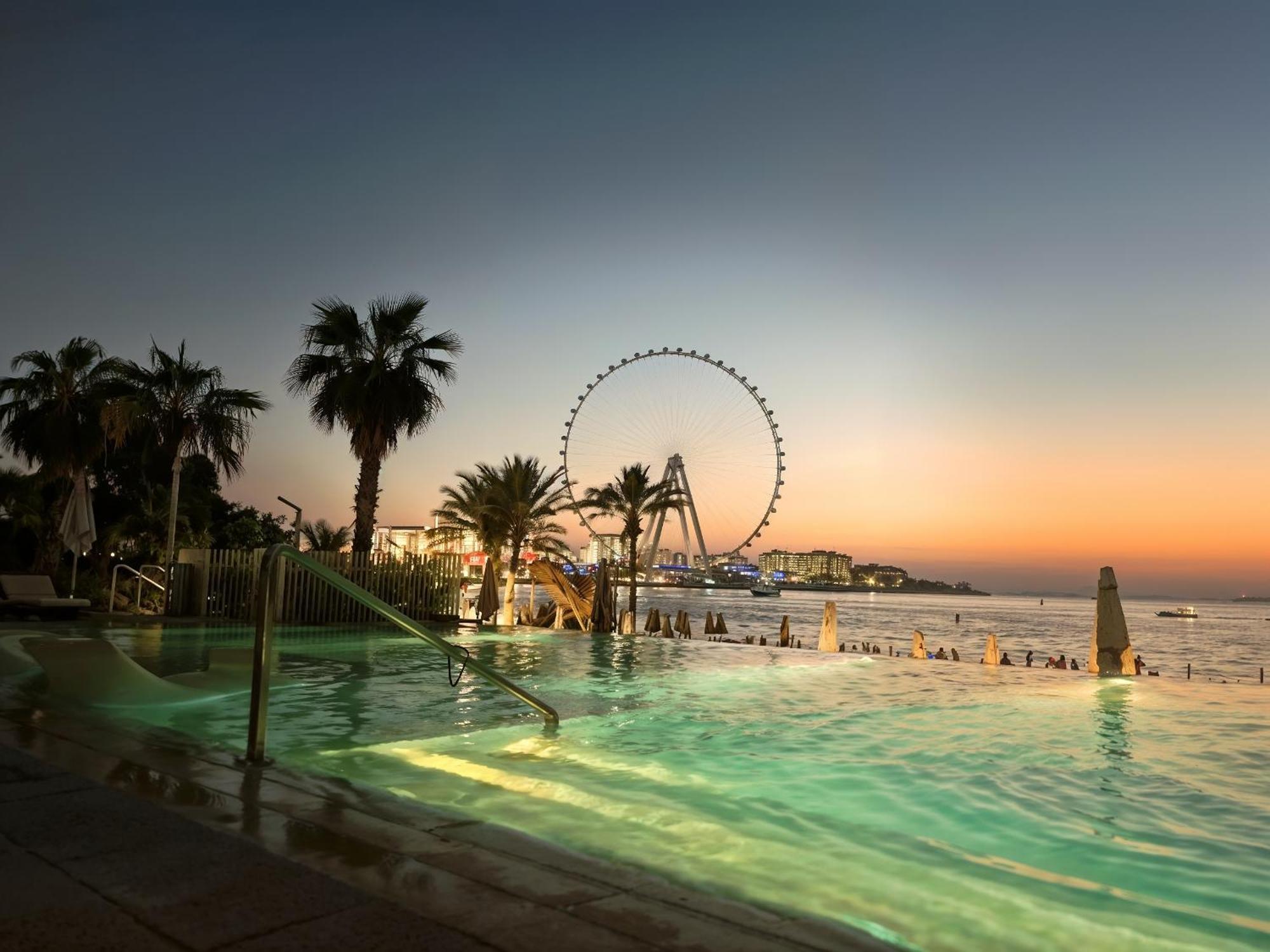 La Vie, Jbr, * Dubái
