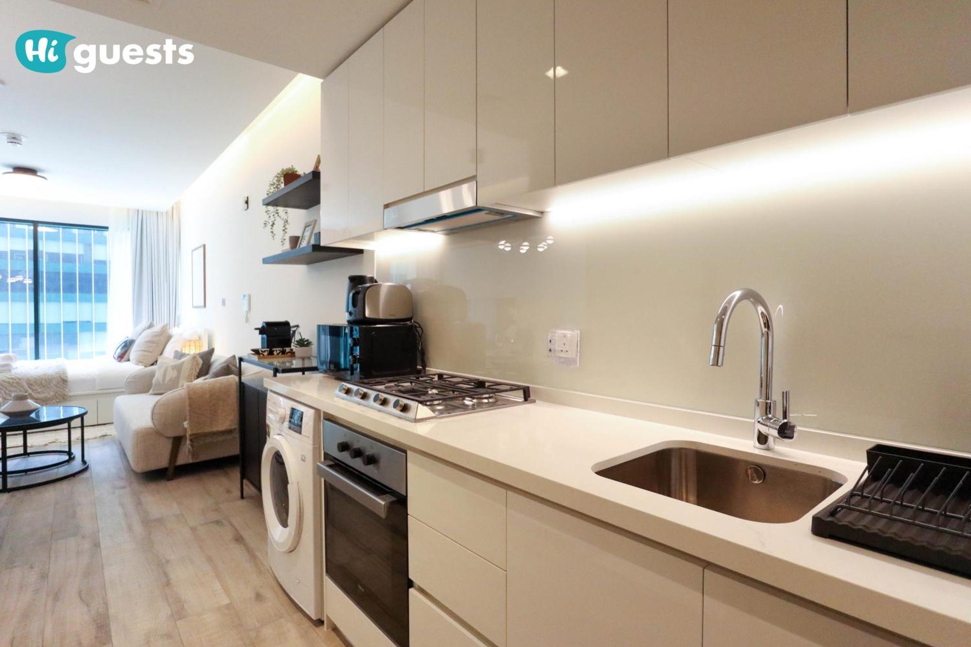 Higuests - Ahad Modern In Dubai's Business Hub * Dubai