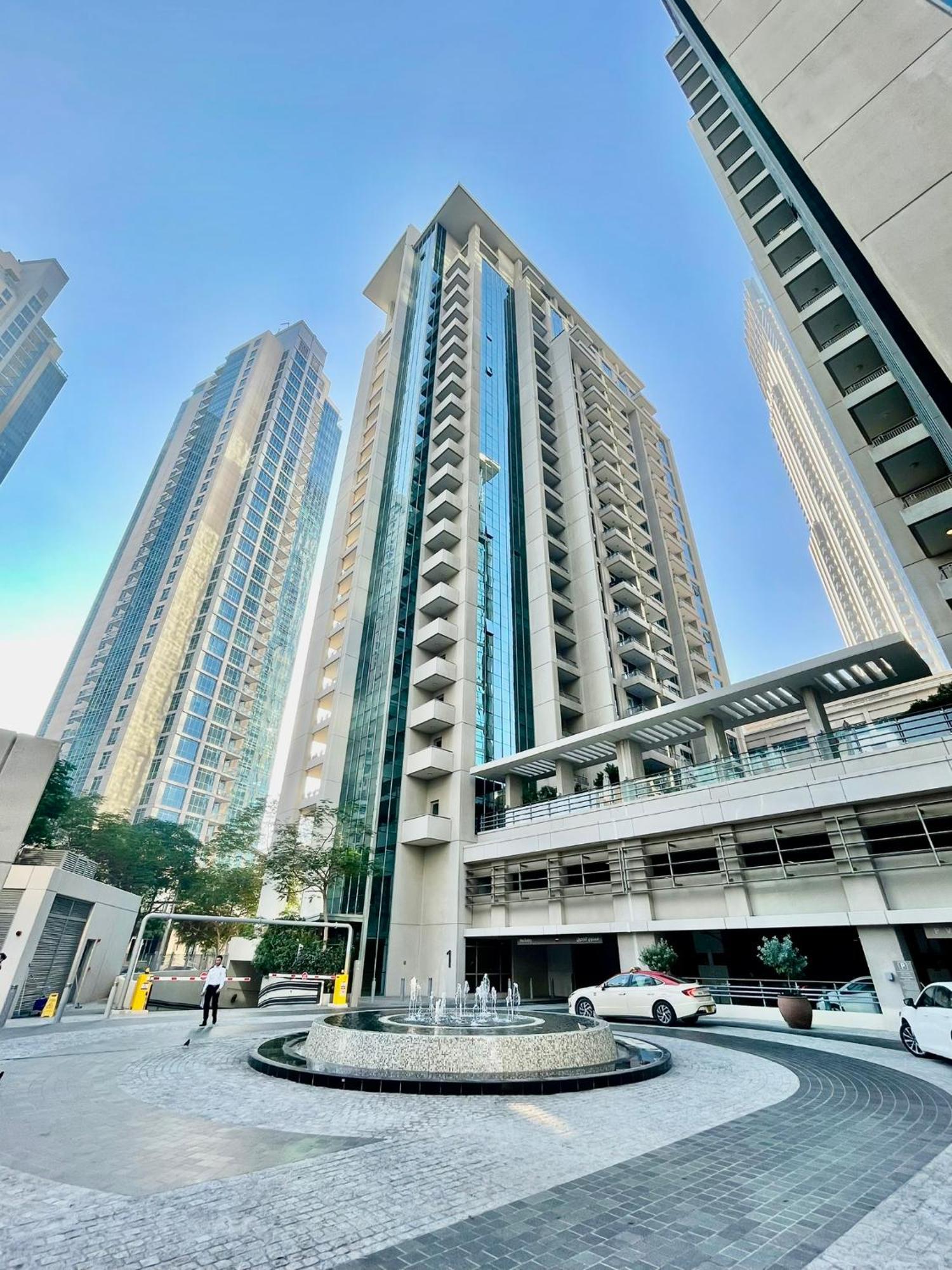 Boulevard 2 Br- Burj Khalifa-dubai Mall- Pool-gym