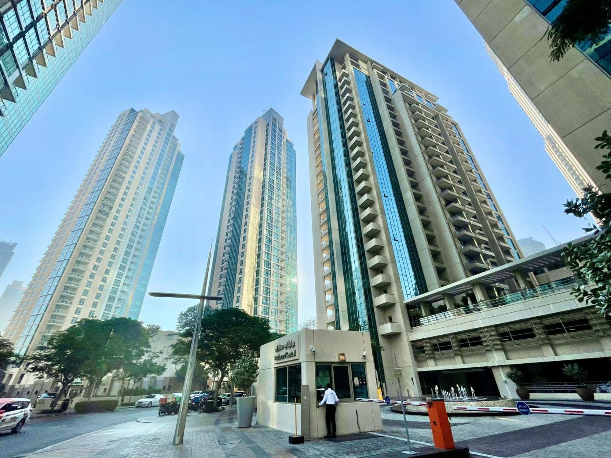 Boulevard 2 Br- Burj Khalifa-dubai Mall- Pool-gym Apartemen