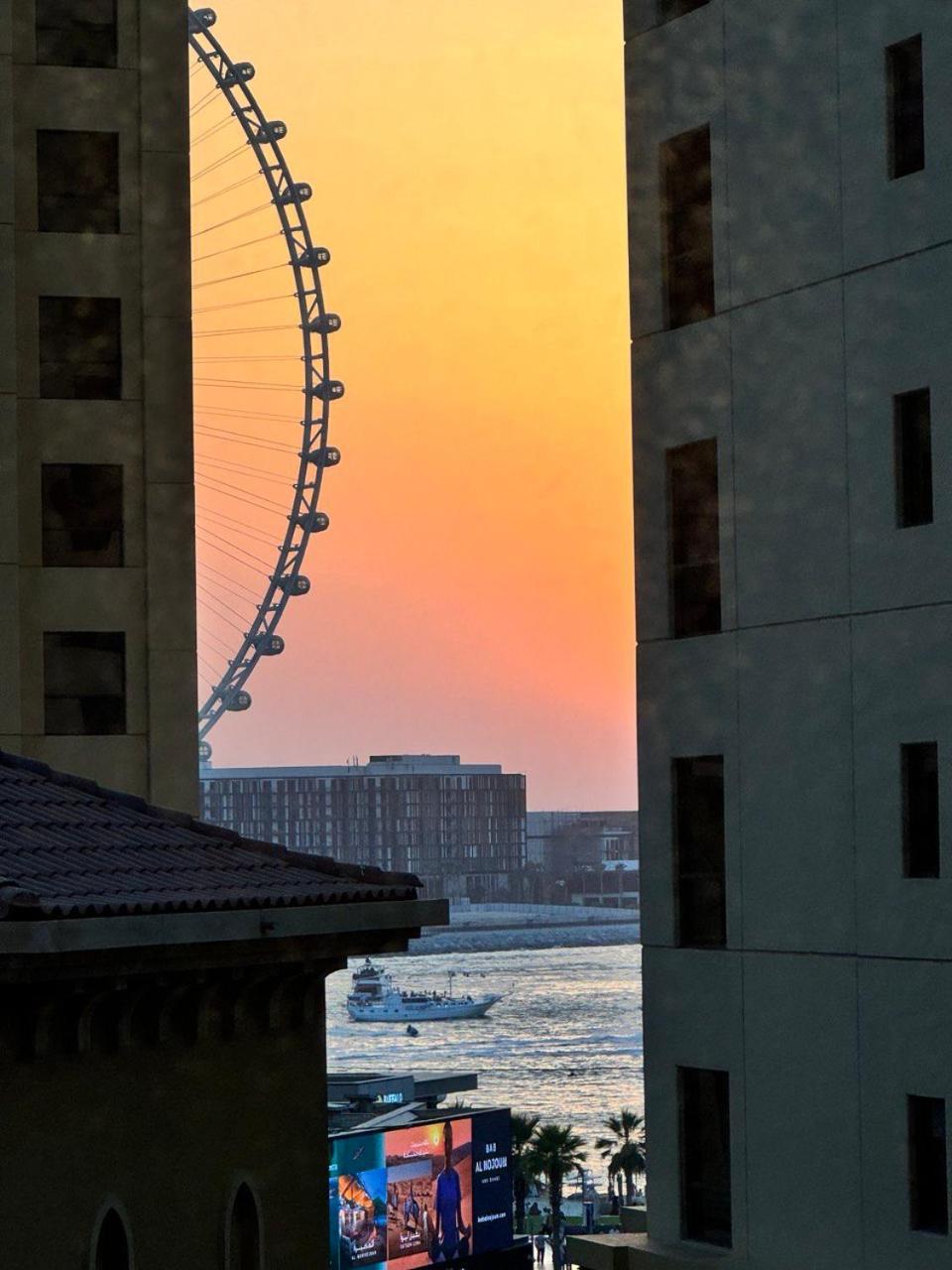 Apartment Stylish Beachside 3 Beds In Jbr Dubai