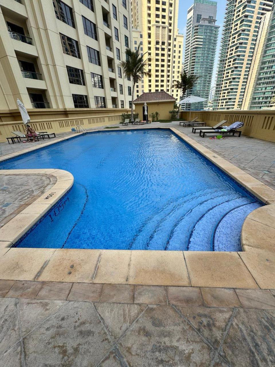 Stylish Beachside 3 Beds In Jbr * Dubai
