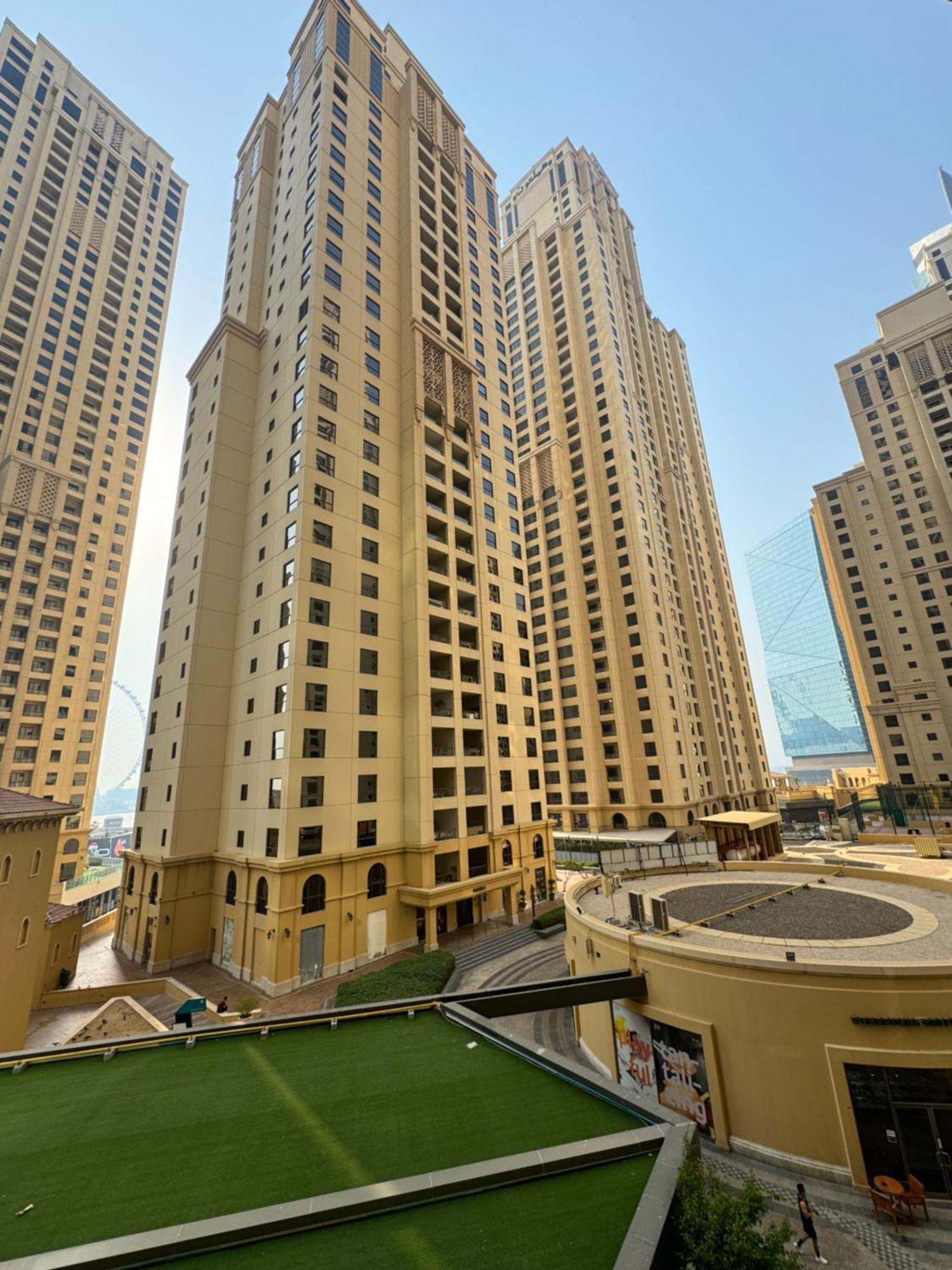 Apartment Stylish Beachside 3 Beds In Jbr