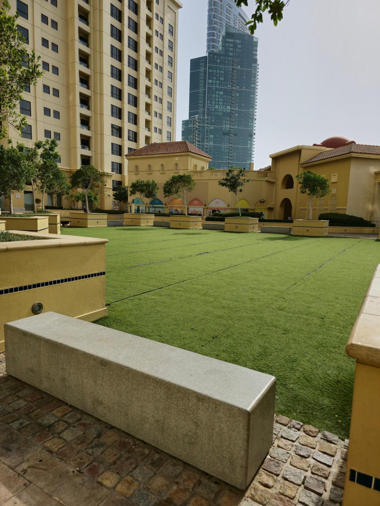 Urban Panda Jbr * Dubaï