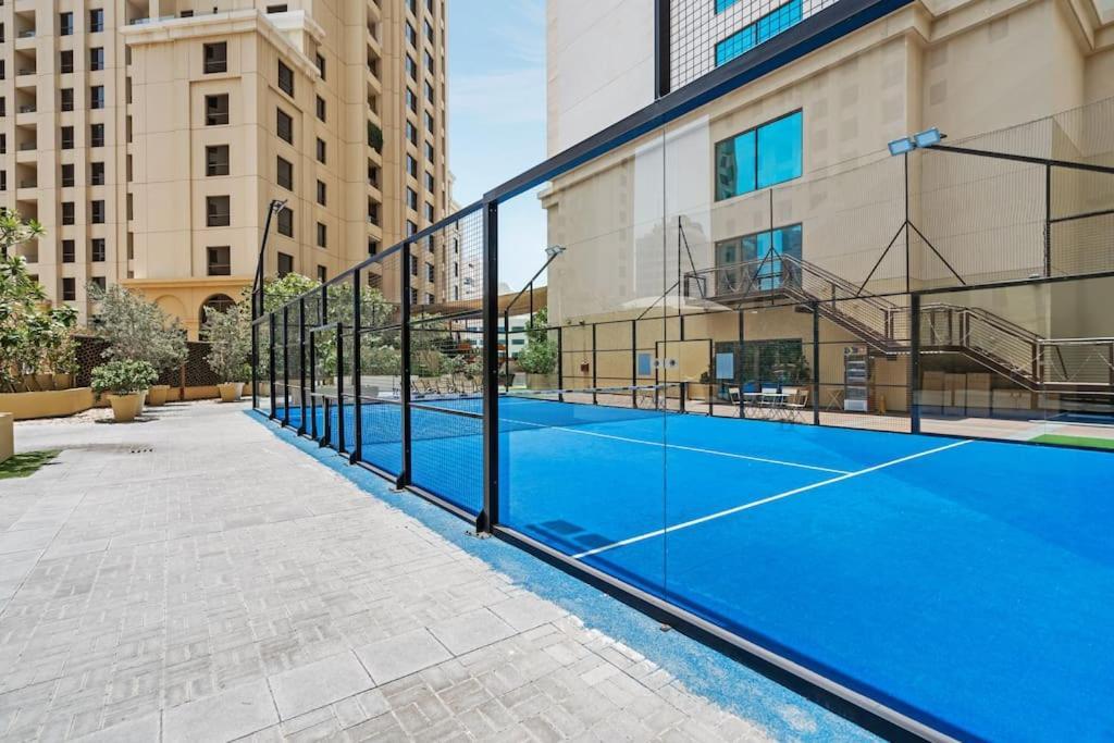 Appartement Luxury 1 Bedroom In Jbr With Access