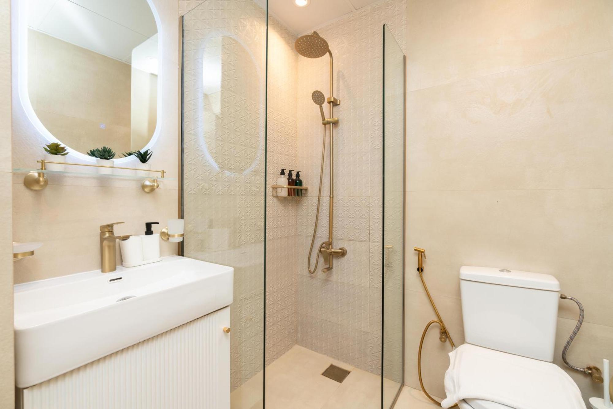 Appartement Upgraded Designer-crafted In Jvc With Massive Terrace *