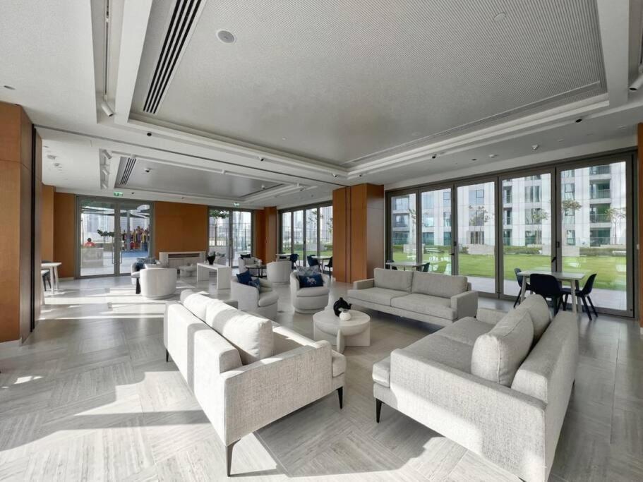 Apartment Luxury And Elegant 2br With Burj Khalifa View