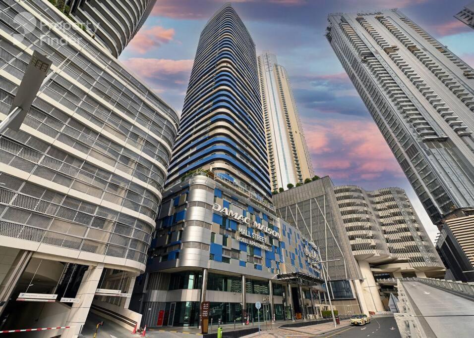 Luxurious Stay, Downtown, The Signature, Mall Street * Dubaï