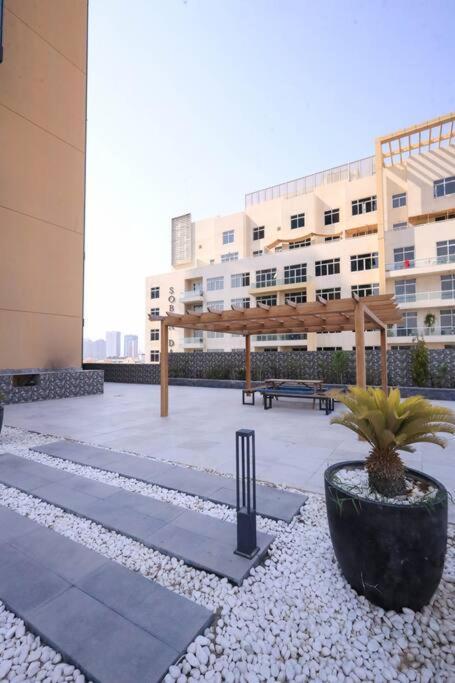 Super Luxury 1-bedroom For Rent At Jumeirah Village Circle Dubai